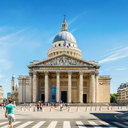 Apartment Proche Pantheon - Voisin De Emily In *
